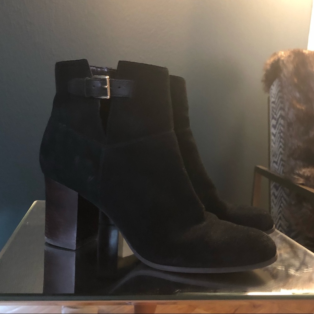 Cole Haan black suede ankle booties - size 8